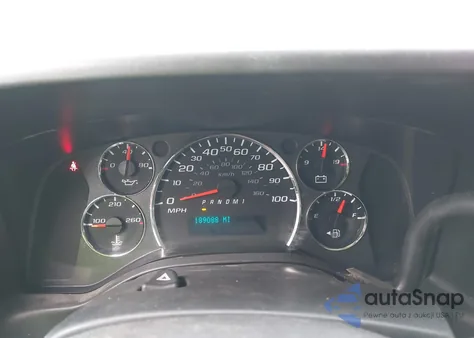 2010 GMC Savana 2500 Work Van z USA, uszkodzony, nr VIN 1GTZGFBG8A1183675